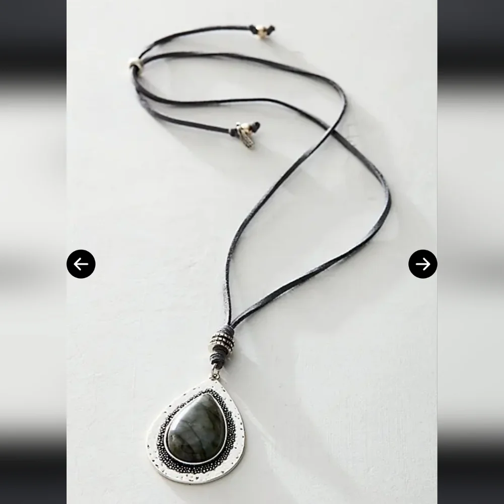 NWT! Free People, Freefall Pendant Necklace - Multi/Labrodite, MSRP $30